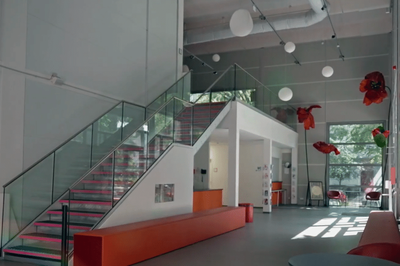 Mezzanine theatre