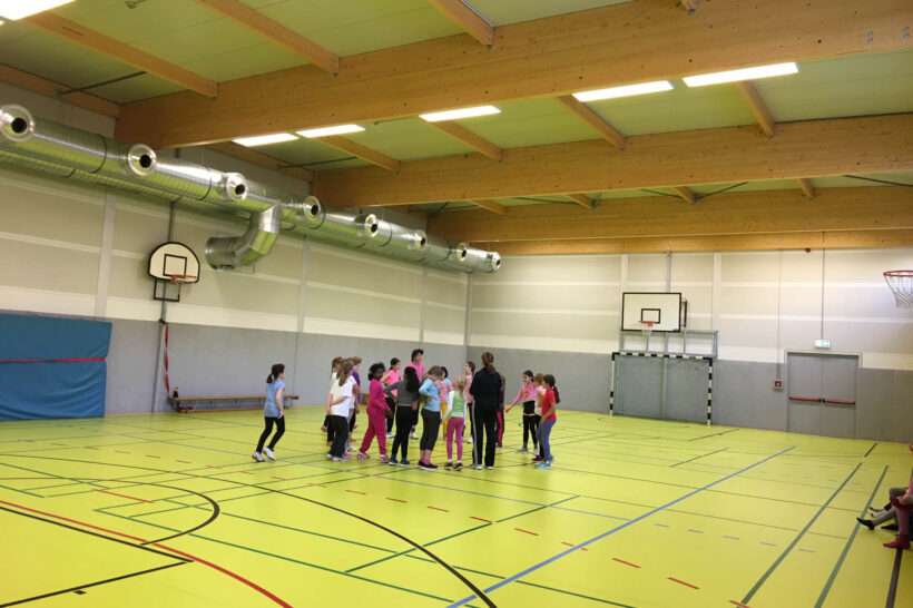 Tymczasowa hala sportowa Neptunus Flexolution Maria Ward School w Norymberdze